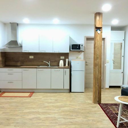 Apartma Linhartov Trg رادوفيتْسا المظهر الخارجي الصورة